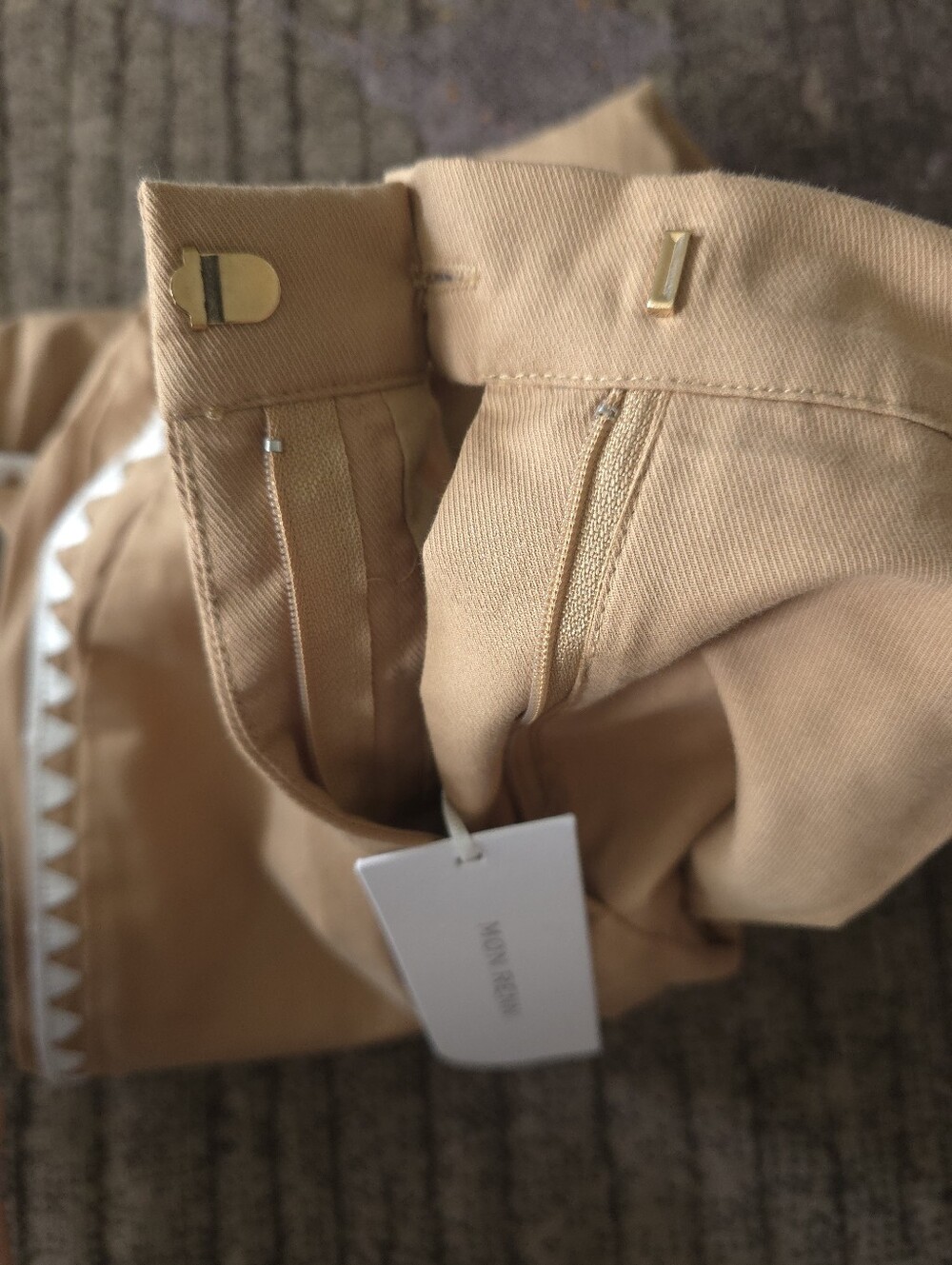 Two Piece Mon Renn Lisle Pant Set In Biscuit - Picture 14 of 15